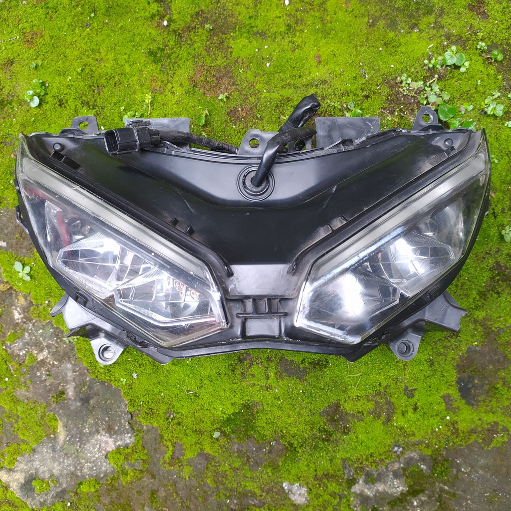 Reflektor Headlamp Lampu Depan Honda CBR 150 R Led Original Copotan Motor