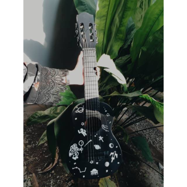 Ukulele senar 6