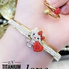 Titanium Set Gelang dan Cincin Wanita Y826