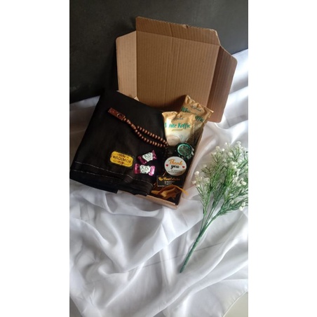 Hampers box Sarung/ hamper box cowok