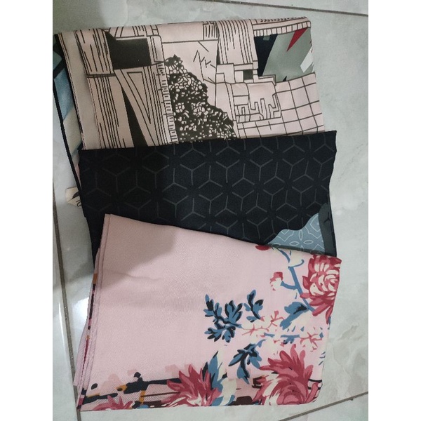 jilbab motif 20 k 3 pcs preloved no defect good condition