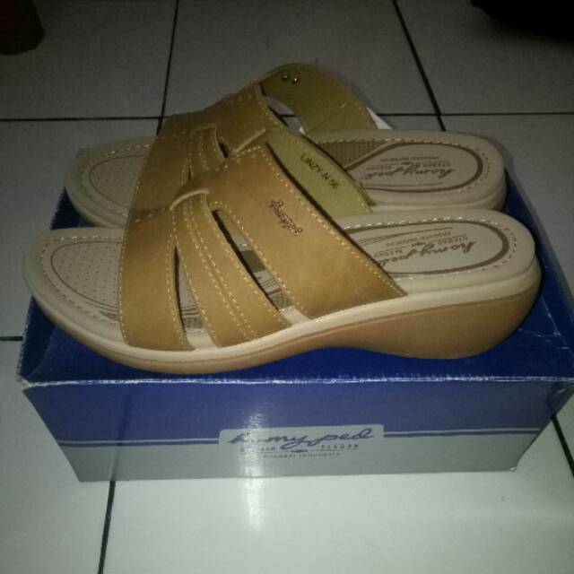 Sandal wanita homyped linzy n56 coklat muda