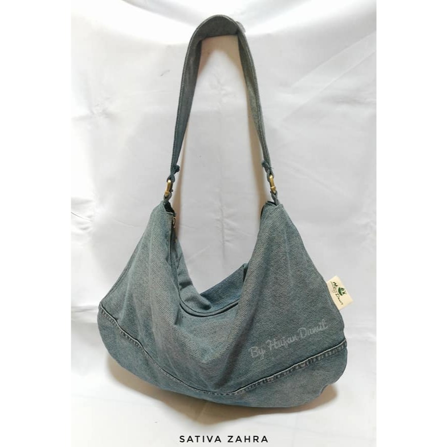 TAS UNIK RECYCLED HAND MADE OLD JEANS SATIVA ZAHRA