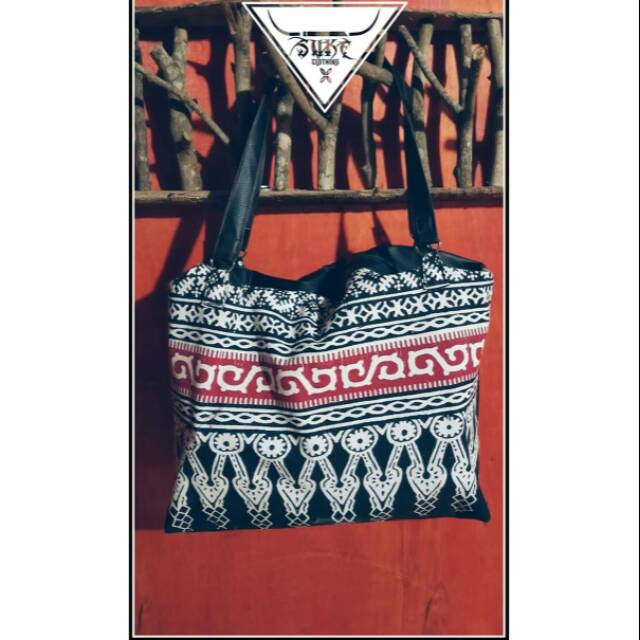 Travel Bag/Tas pakaian Motif Toraja