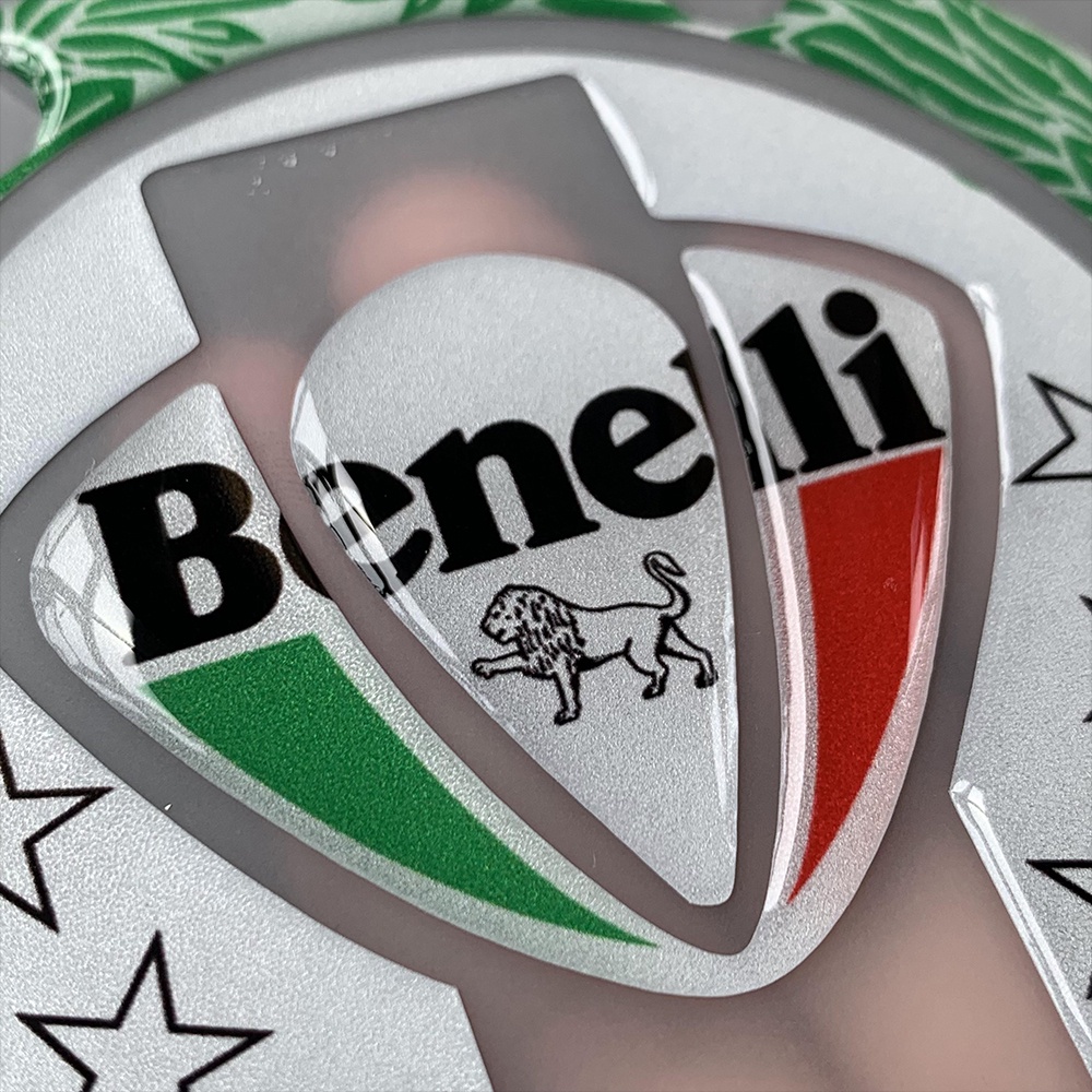 Benelli Stiker 3D 6 Lubang Cover Pelindung Tangki Bensin Motor