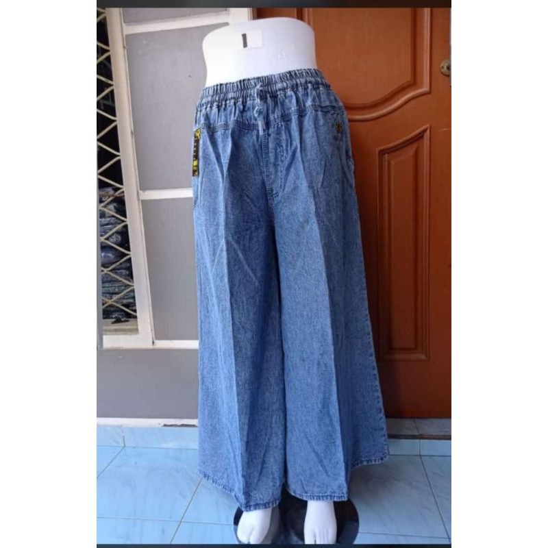 Kulot Jumbo Levis Wanita