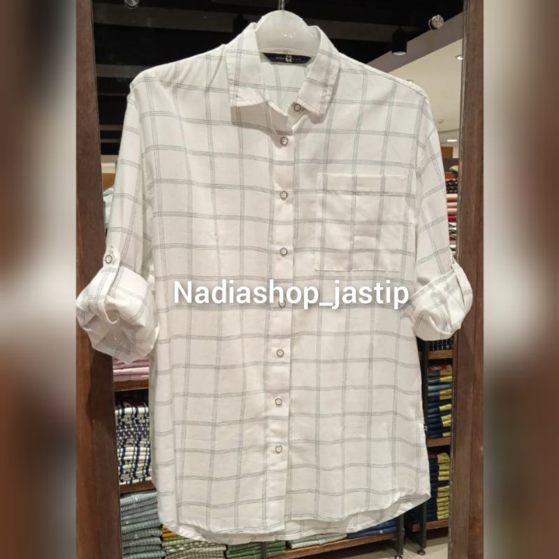 kemeja c2 original 100%#kemeja putih cewek