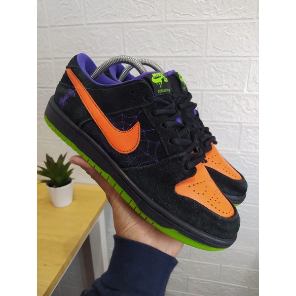 Sepatu Second Nike SB Dunk Low ' Night Of Mischief Halloween ' Size 41