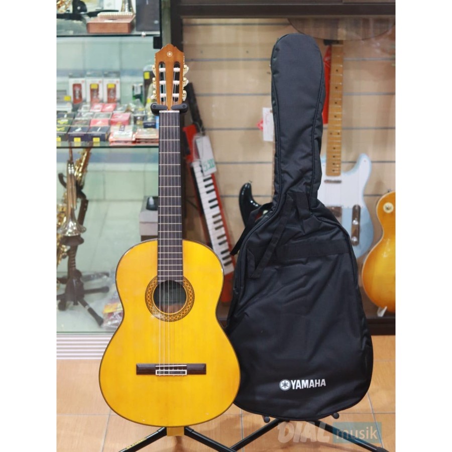 Yamaha C80 Original - Gitar Akustik Nylon / Gitar Klasik Bonus Tas