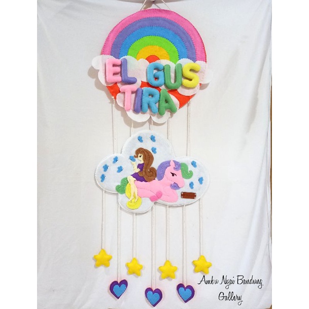 hiasan gantung nama flanel