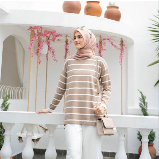 Stripes sweater heaven lights BOOKED