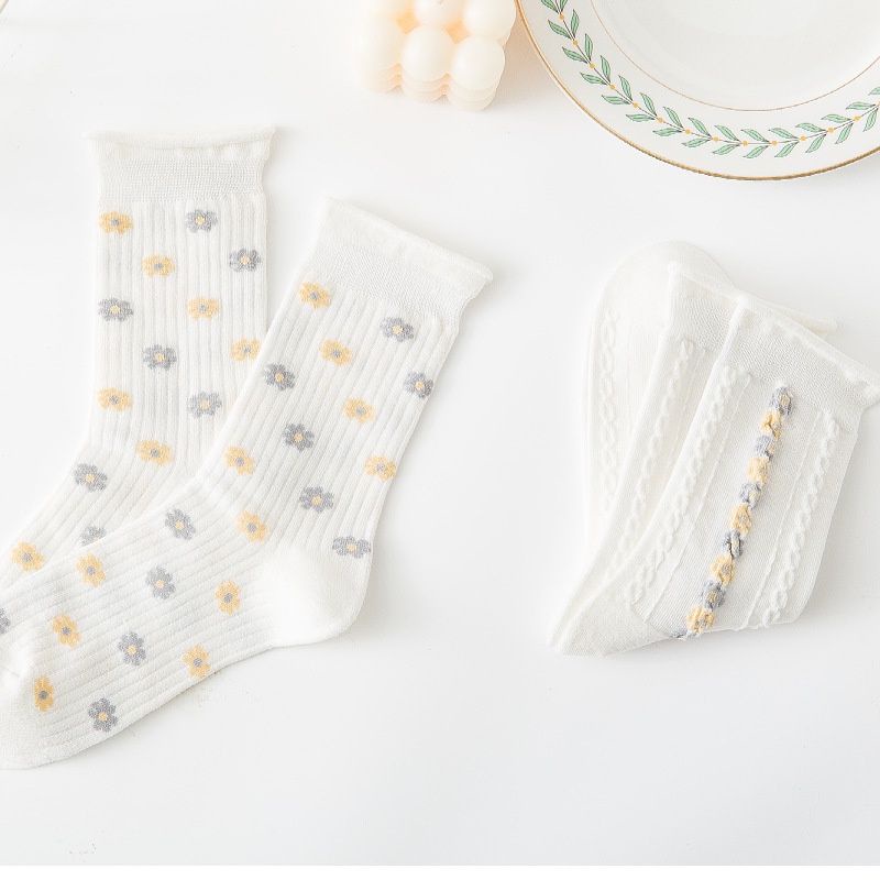 [COD] KAOS KAKI PUTIH PANJANG CUTE ALA KOREA IMPORT PREMIUM KAOS KAKI PUTIH DIATAS MATA KAKI MID SOCK KAOS KAKI WANITA RENDA