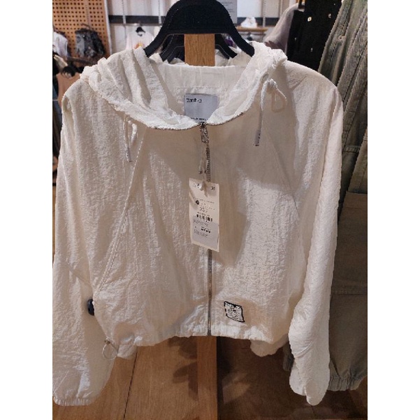 BERSHKA Hoodie (jastip)