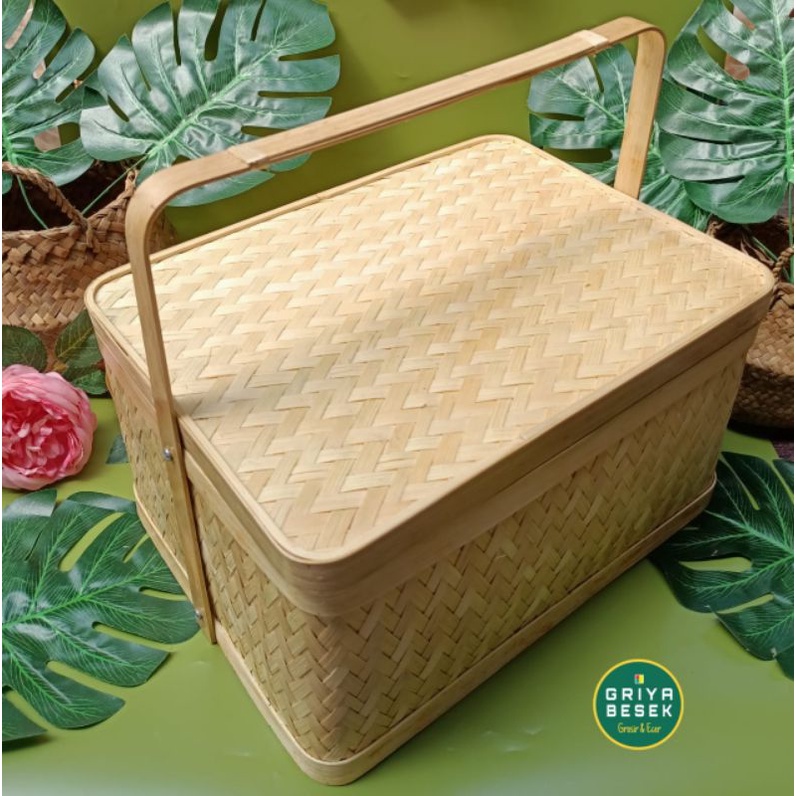 

Prestige Box, Box Hampers Premium dengan stand handle