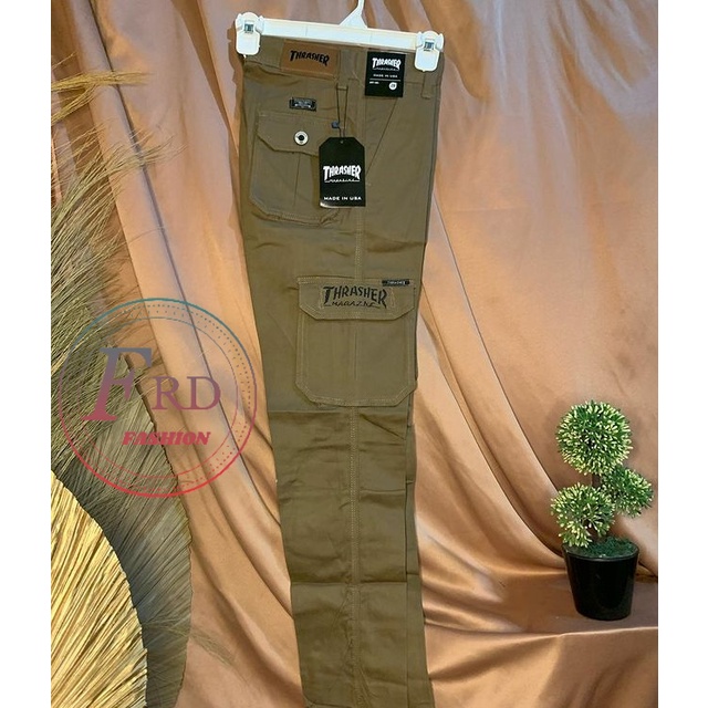 Celana Cargo Panjang Pria Thrasher Bahan  Katun Tebal Nyaman Di Pakai Kimpul Banyak Kantong Size Jumbo 28-38