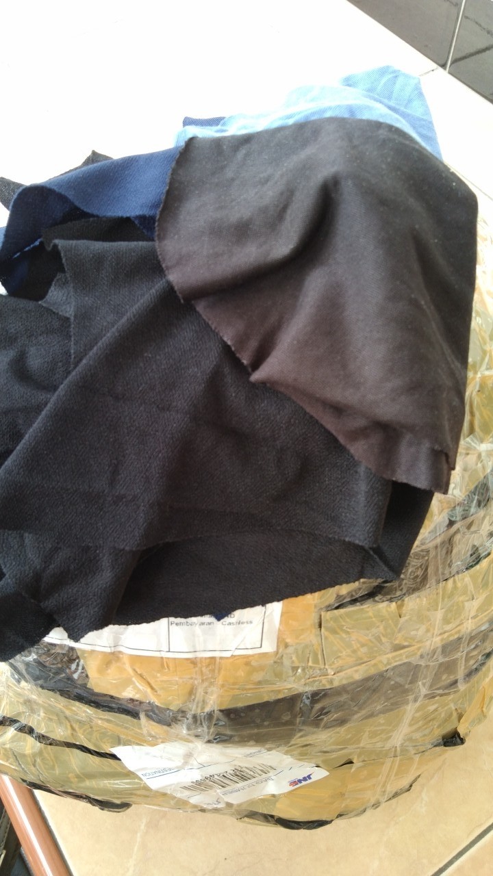 Kain Majun Warna Kain Lap Serbaguna Kain Perca Tebal Full Jahitan Gombal Warna Warni Campur 1/2 Kg