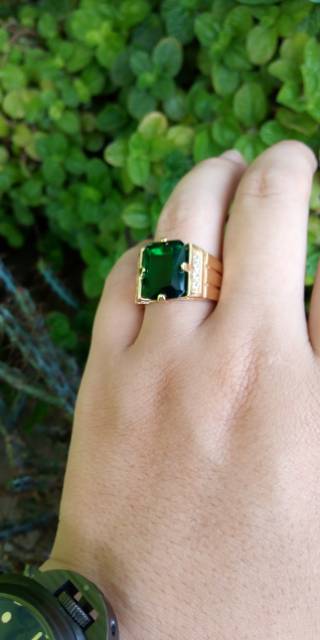 Cincin Pria Akik Hijau Zamrud Green Emerald Cutting Mewah Berkelas Ring Warna Gold