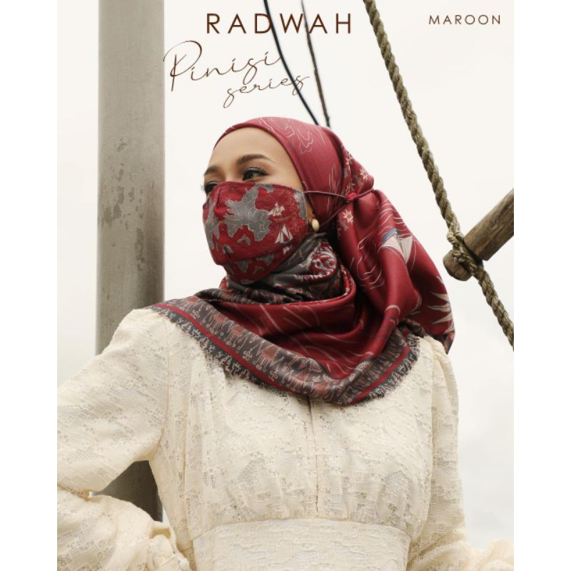 PINISI scarf Radwah