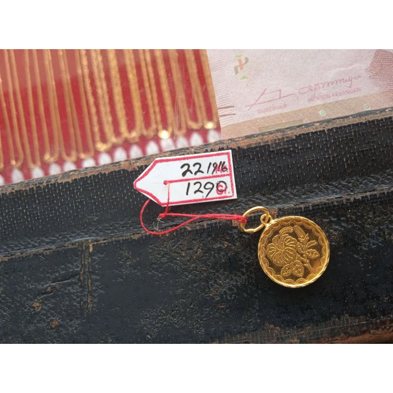 liontin emas 22 karat