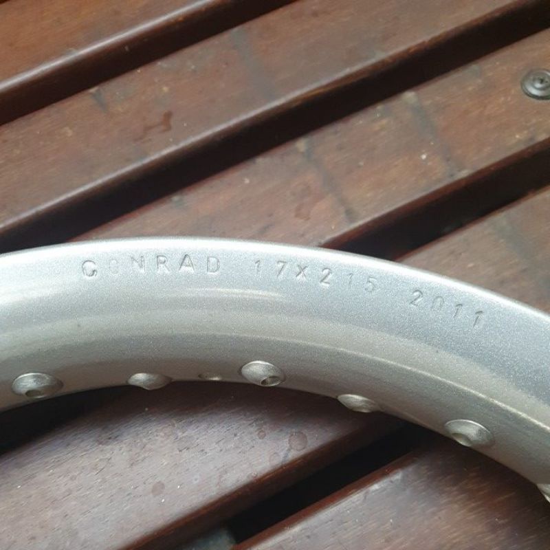 Velg Almini Conrad 215 17 Silver