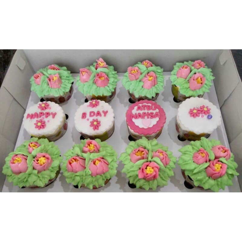 

Cupcakes Buttercream Ultah