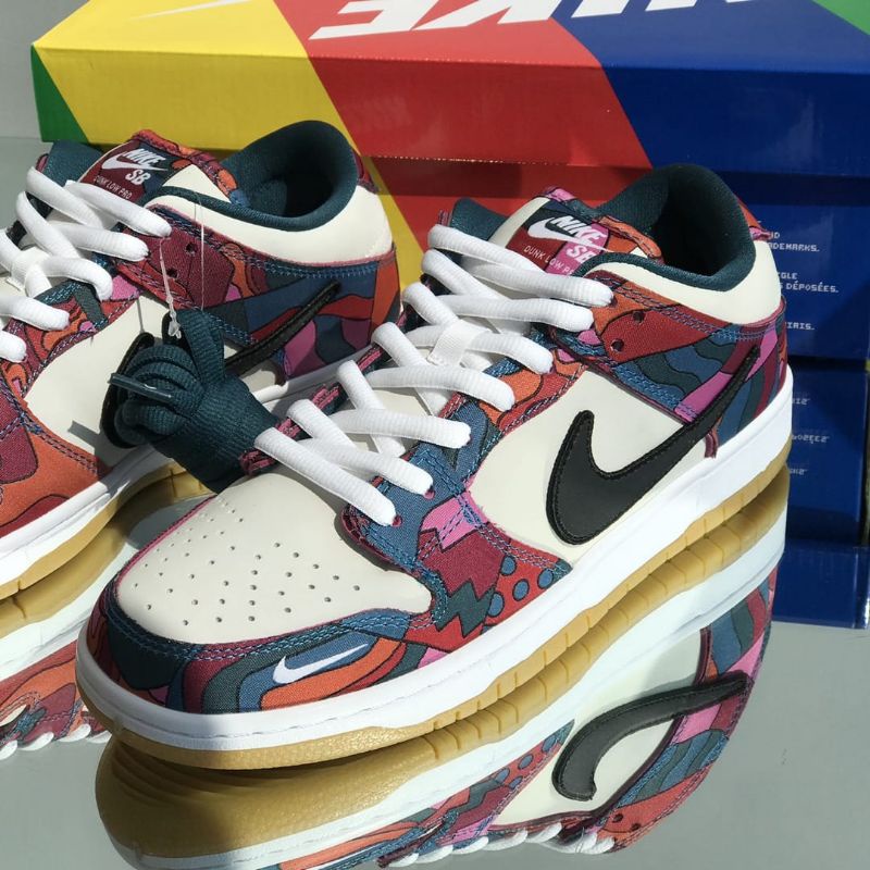 Nike SB Dunk Low Parra