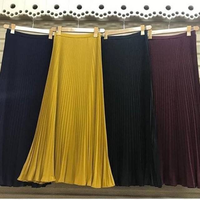 Rok plisket bahan jersey premium lokal ya ready 4 warna Rok plisket bahan jersey premium lokal ya ready 4 warna
