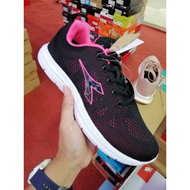 Diadora Este Black pink original diadora diadora women diadora shoes running shoes diadora original