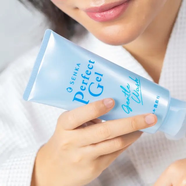 Senka Perfect Gel Gentle Wash 100gr