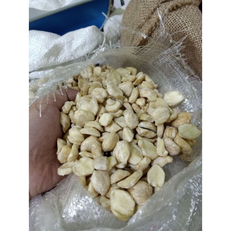 Kemiri Pecah Asli Medan 250Gram 1/4 Kilo Dijamin Fresh Grade AA