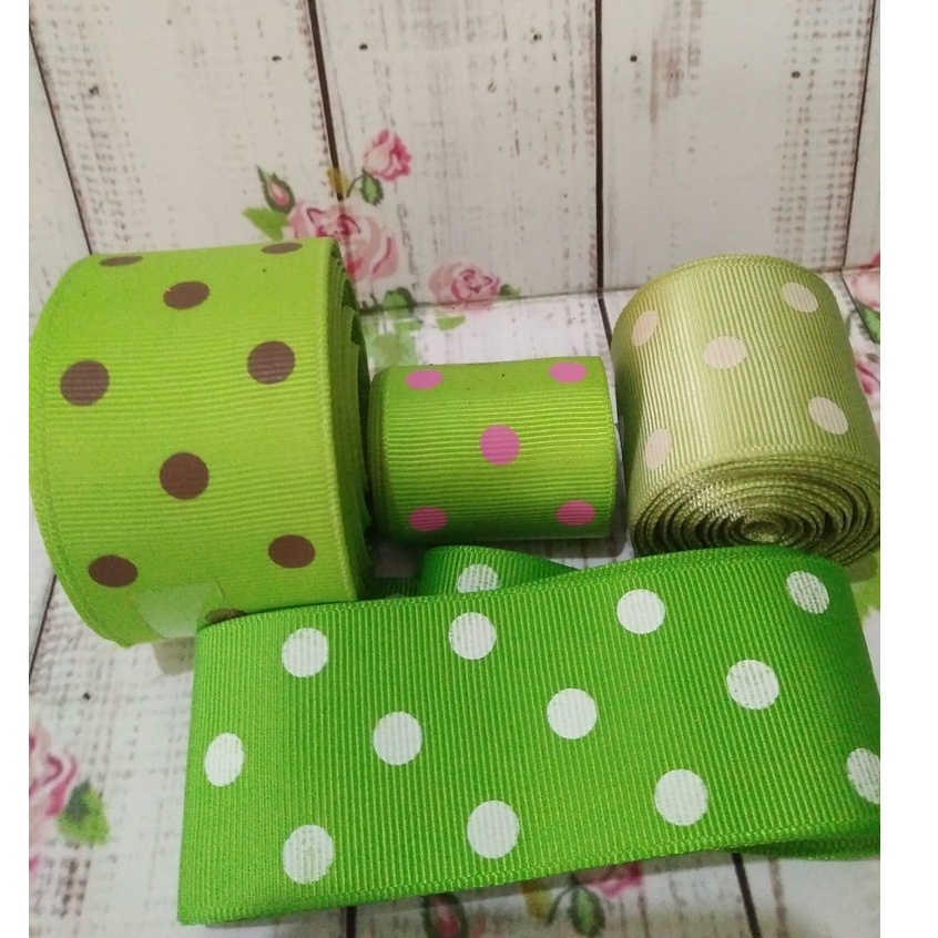 

GM RB33(PER YARD) PITA GROSSGAIN 4cm MOTIF POLKADOT hijau