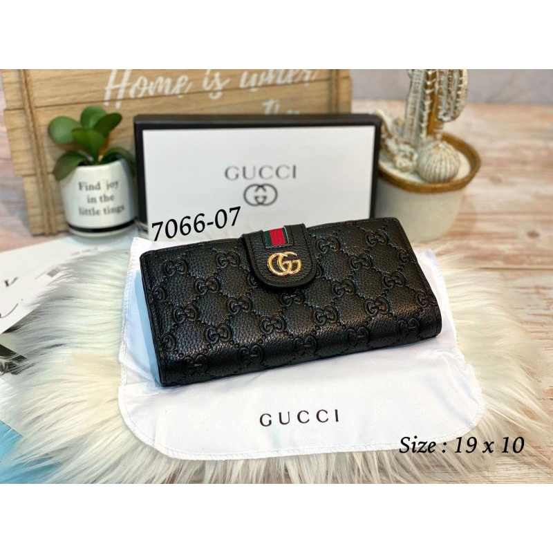 Dompet Panjang Lipat Kancing Wanita Kode 7066