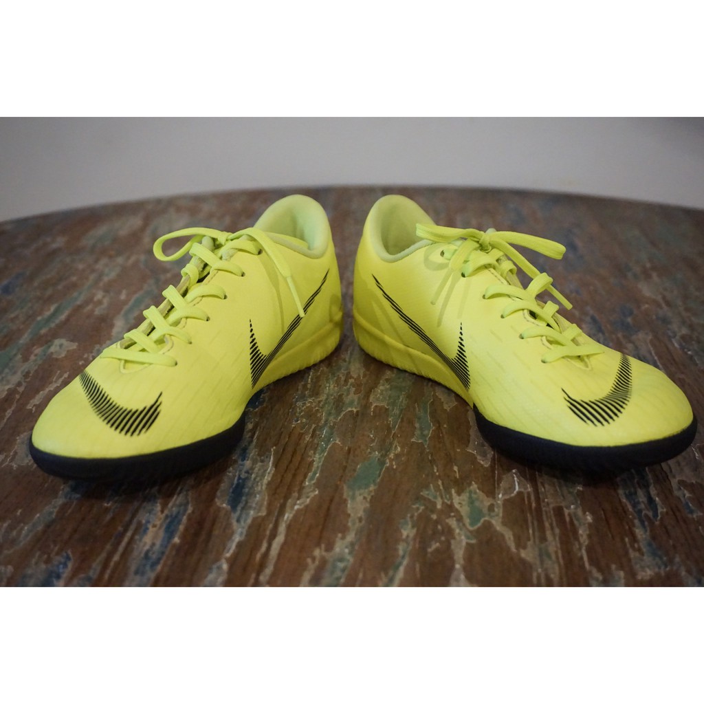 Preloved Kids - Futsal Shoes NIKE JR VAPOR 12 ACADEMY GS IC VOLT BLACK