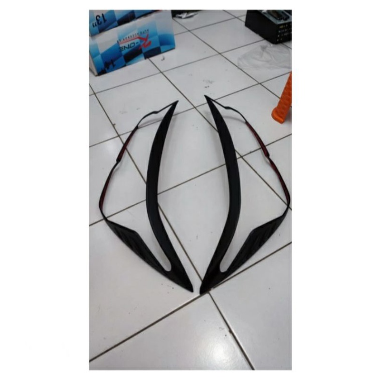 Garnish List Lis Cover Lampu Depan Suzuki XL7 Head Lamp Garnish Blacktivo Jsl