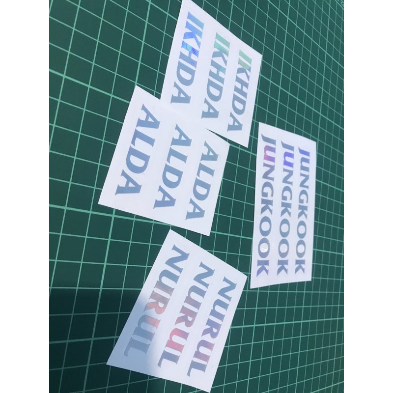 

Sticker Nama Hologram