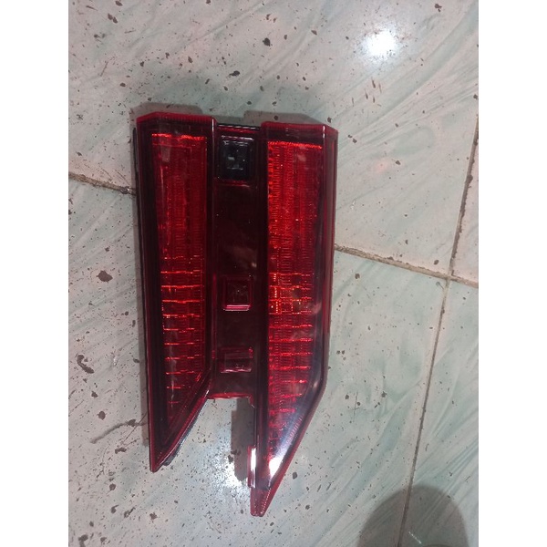 lampu bagasi apanza xenia 2019-2021