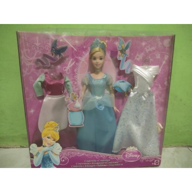 Boneka Cinderella