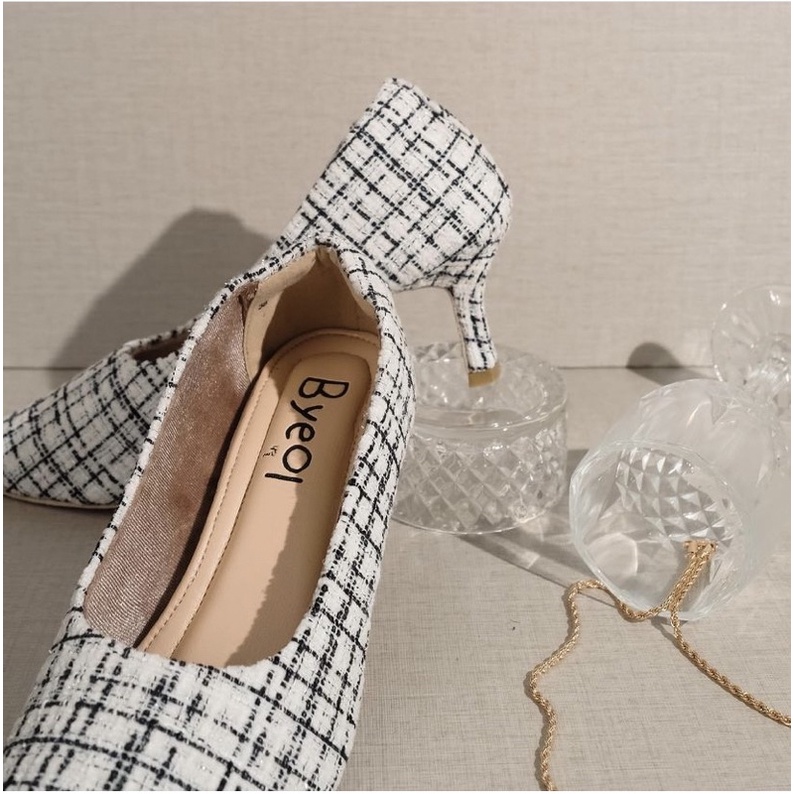 its byeol shoes irene pointy 70 mm monochrome size 38