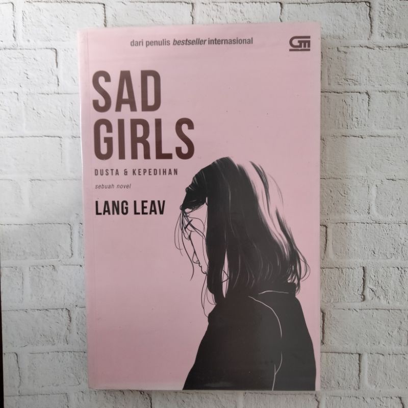 buku bekas sad girl by lang leav