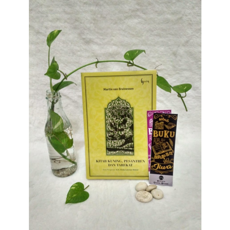 Kitab Kuning, Pesantren dan Tarekat - Gading - SWW