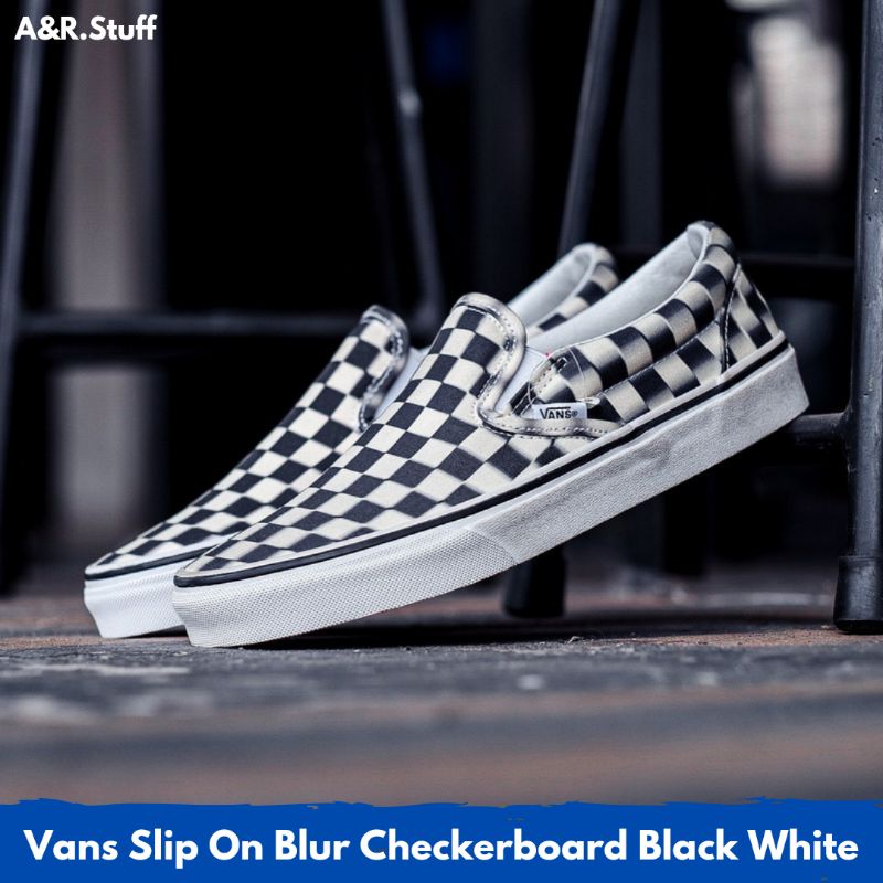 SALE  SEPATU ORIGINAL VANS SLIP ON BLUR CHECKERBOARD BLACK WHITE