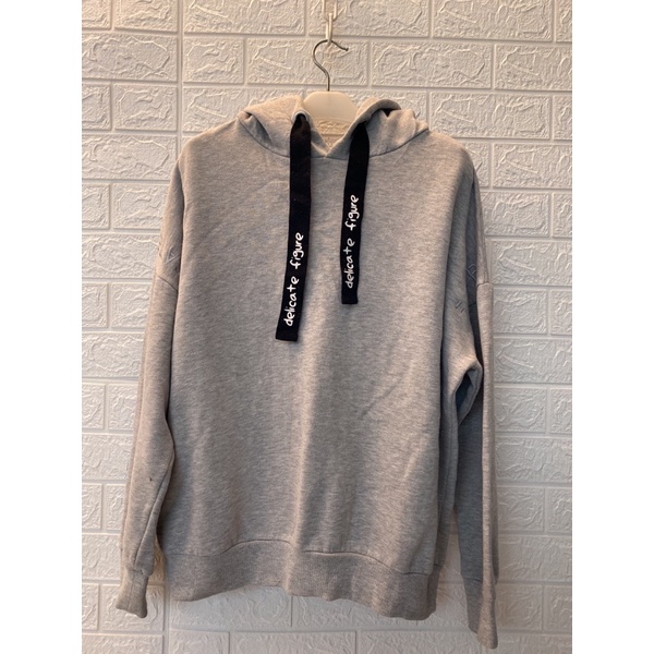 sweater hoodie nii preloved