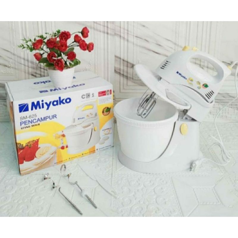 MIYAKO SM 625-Stand Mixer Miyako Komplit 3,5 Ltr