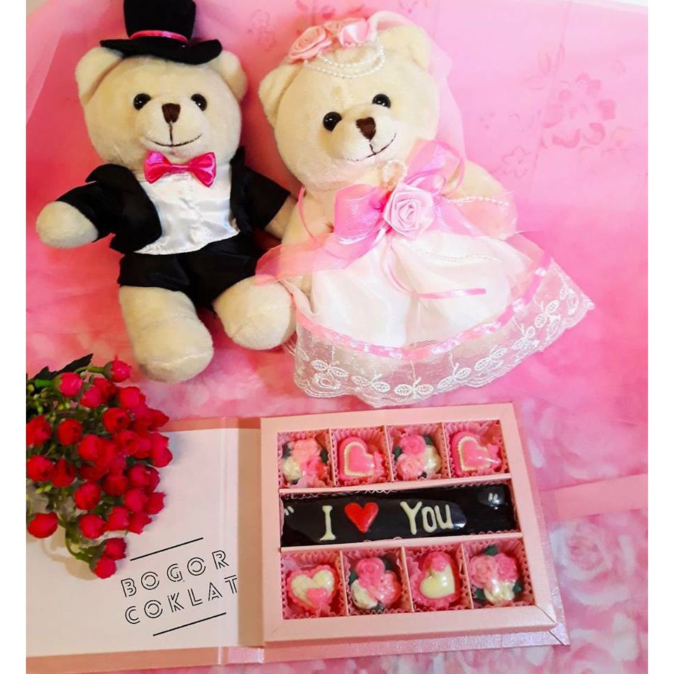 

Hadiah Anniversary Romantis