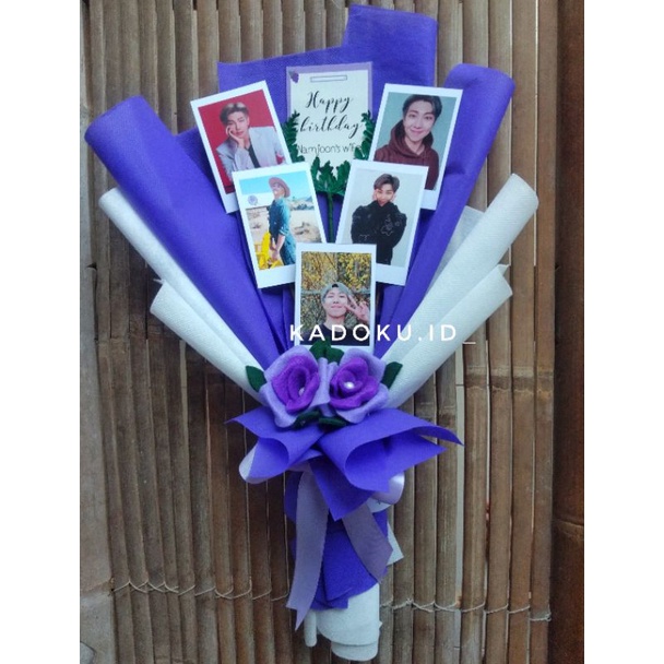 

Buket foto/buket foto polaroid/buket foto kpop/buket polaroid/buket/buket kado/buket flanel