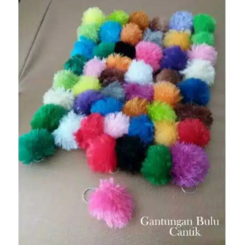 POM POM GANTUNGAN KUNCI DAN TAS CUTE BANGET