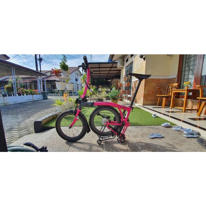 Sepeda Lipat Element Pikes Pink Pevita Pearce