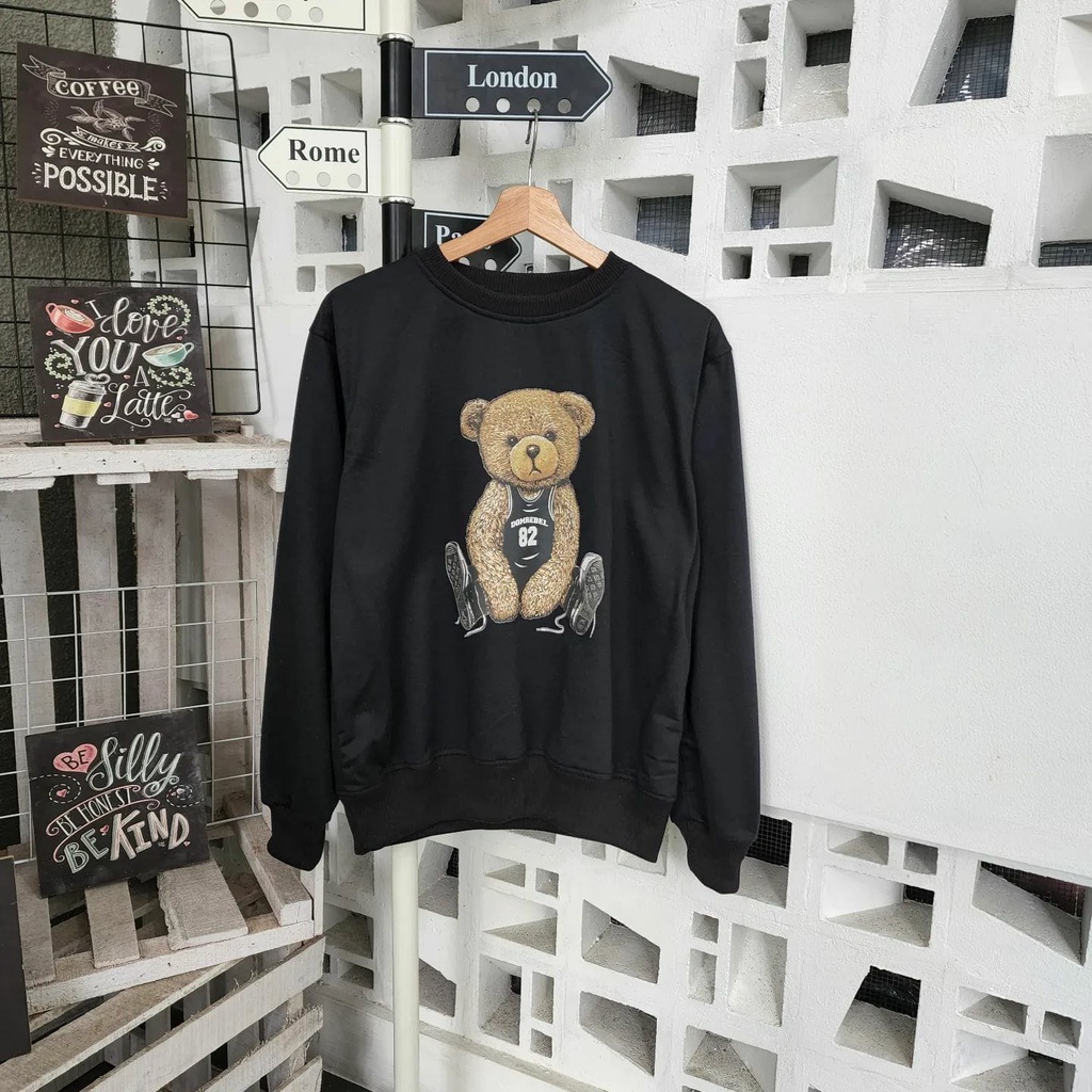 Sweater TEDDY BEAR 82 / Crewneck TEDDY BEAR 82 Hitam