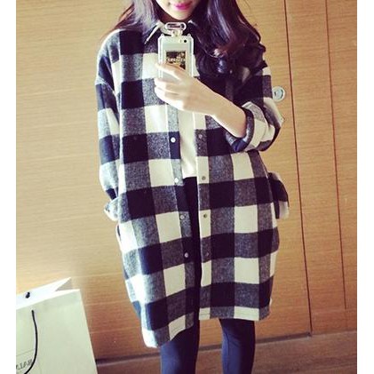 Kemeja Hitam Putih Kotak Style Korea Baju Wanita Motif Unik Artis