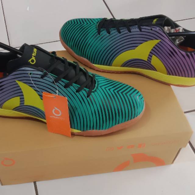 Sepatu Futsal Ortuseight Forte Helios In
